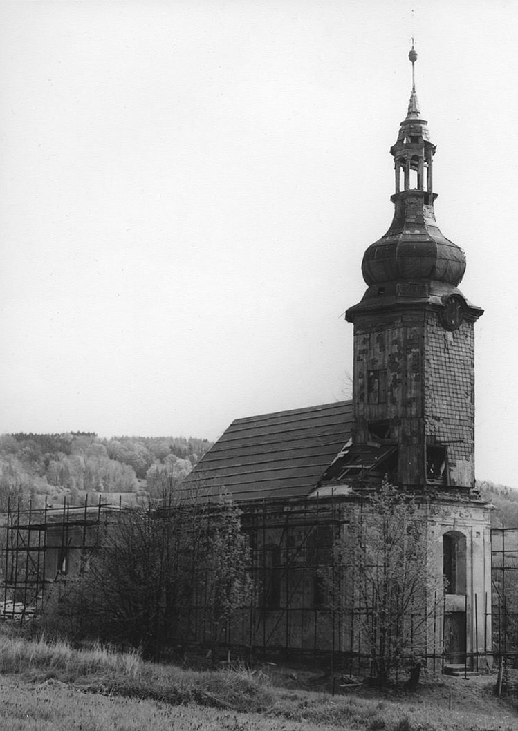 Kerhartice, kostel sv. Máří Magdalény