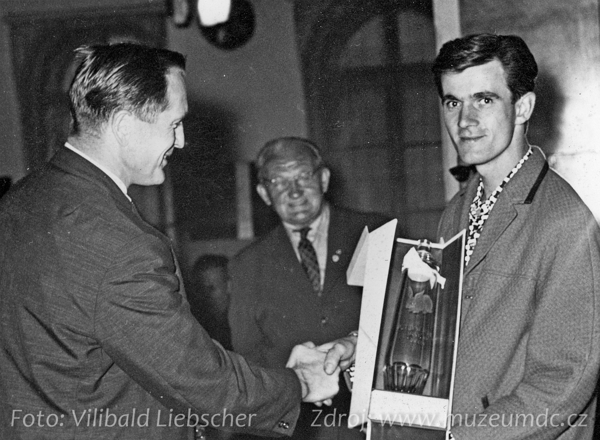 Výstava drobného zvířectva na Labském nábřeží v Děčíně v roce 1966